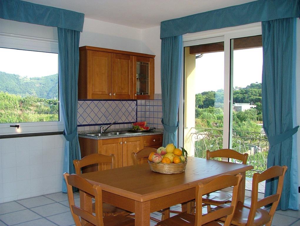 Villa Rosalia Barano dʼIschia Szoba fotó