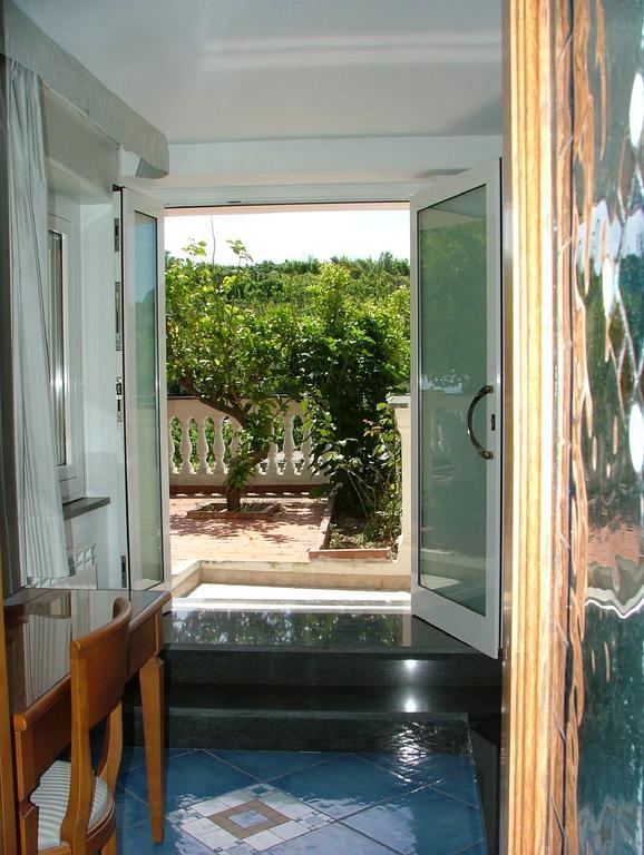 Villa Rosalia Barano dʼIschia Szoba fotó