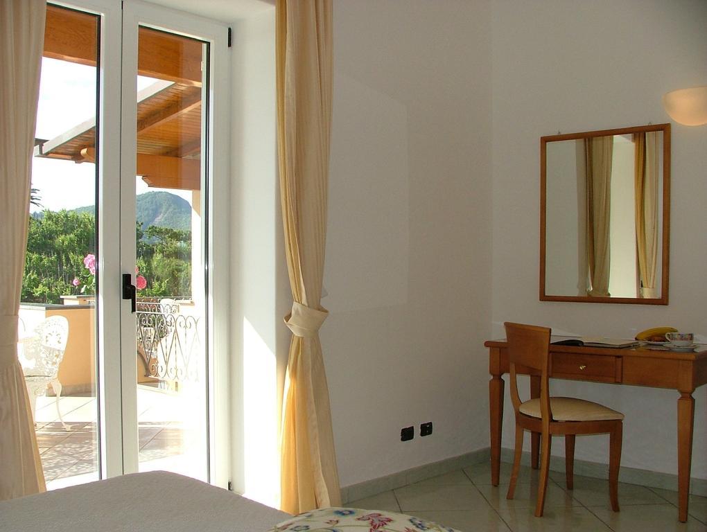 Villa Rosalia Barano dʼIschia Szoba fotó
